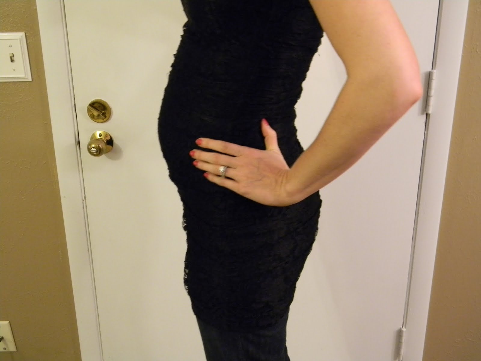 16 Weeks Pregnant Baby Bump