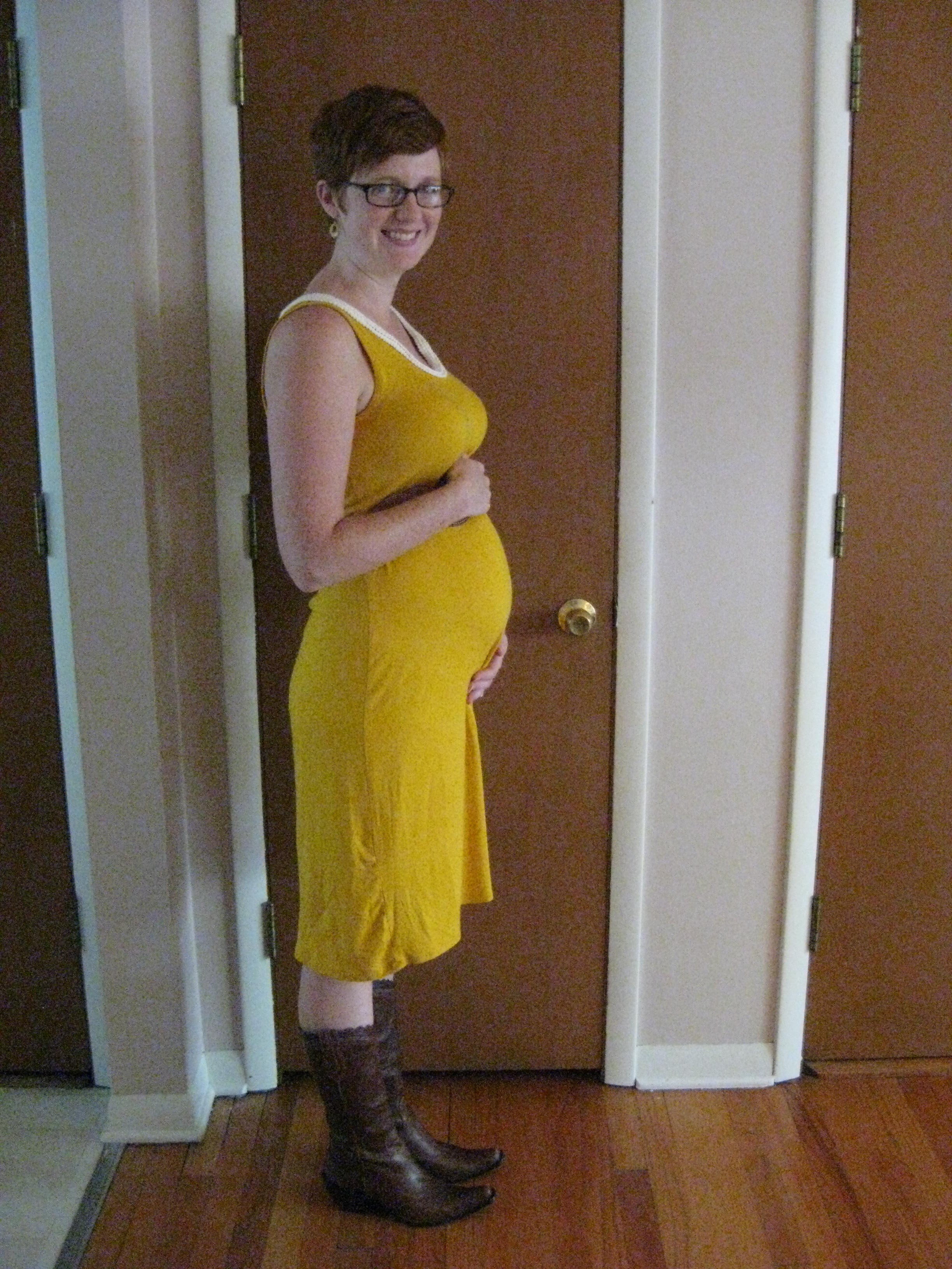 16 Weeks Pregnant Belly