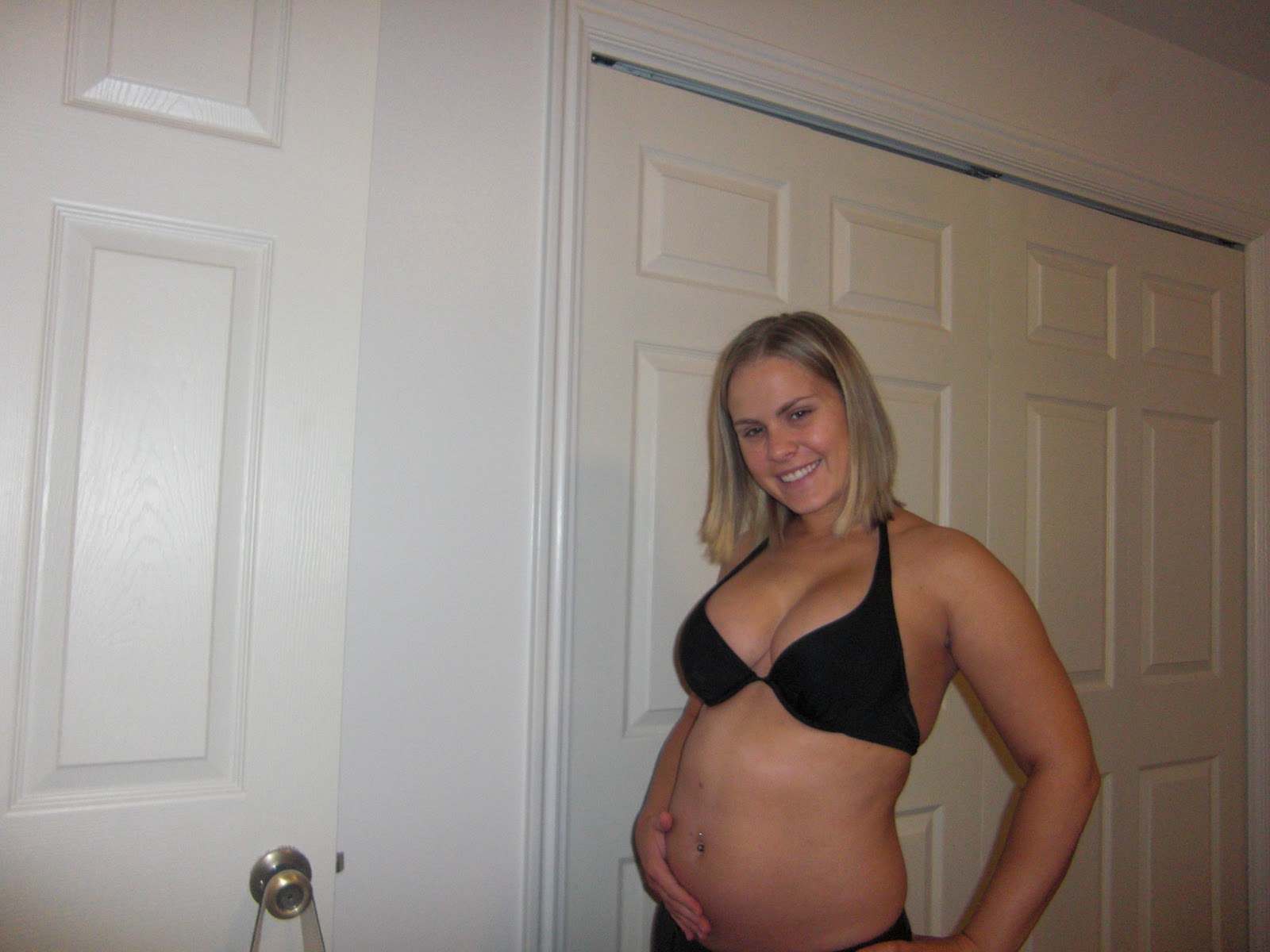 16 Weeks Pregnant Belly Pictures