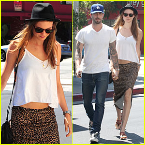 Adam Levine Girlfriend 2013