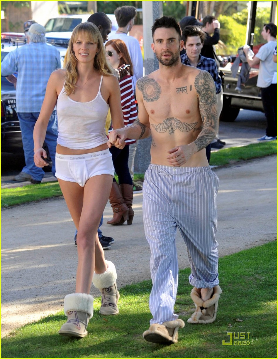 Adam Levine Girlfriend Anne Tattoo