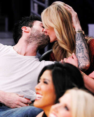 Adam Levine Maroon 5 Married