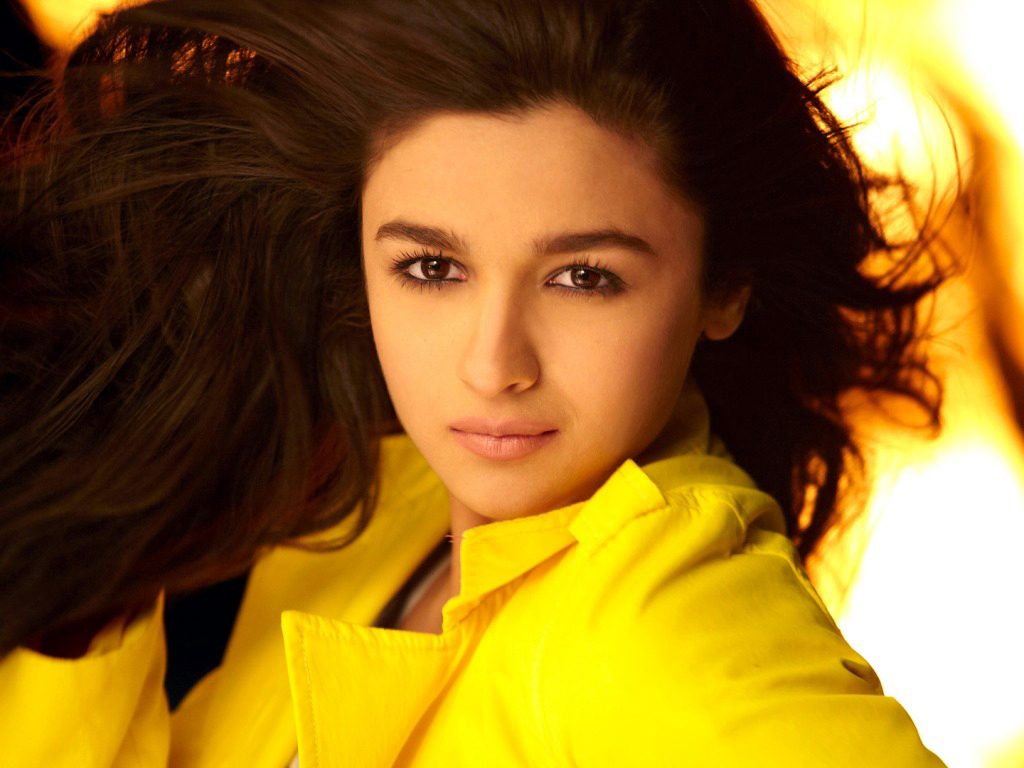 Alia Bhatt Hot Navel Pics