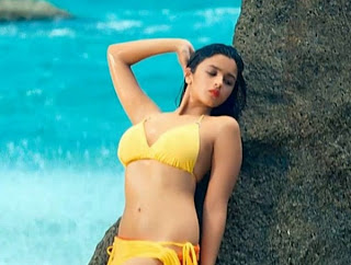 Alia Bhatt Hot Navel Show