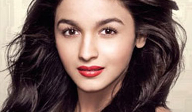 Alia Bhatt In Bikini In Student Of The Year