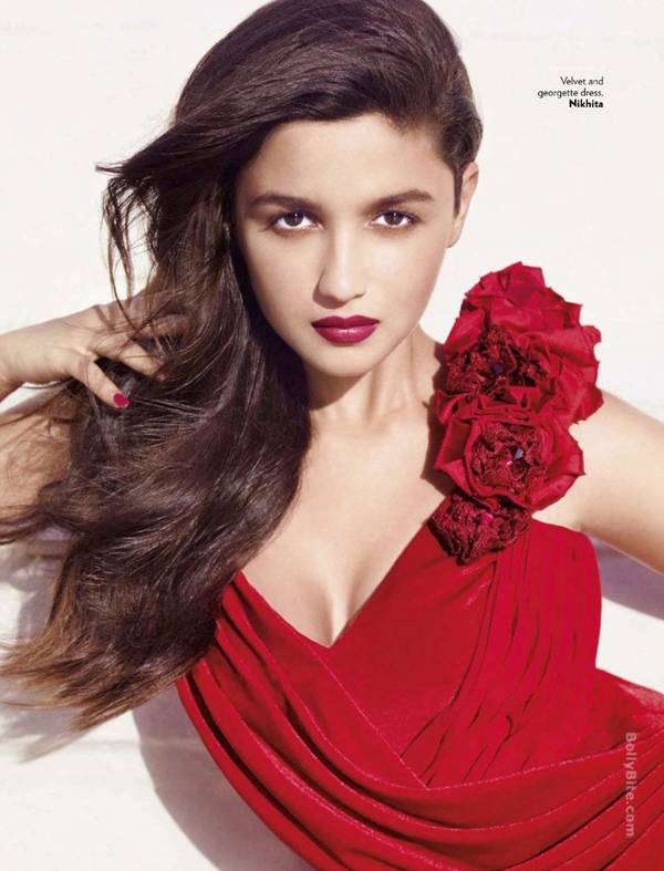 Alia Bhatt In Bikini In Student Of The Year