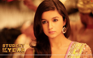 Alia Bhatt In Bikini In Student Of The Year Video