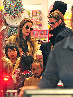 Angelina Jolie And Brad Pitt Family Pictures 2011