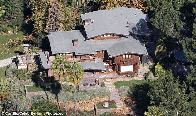 Angelina Jolie And Brad Pitt House Inside