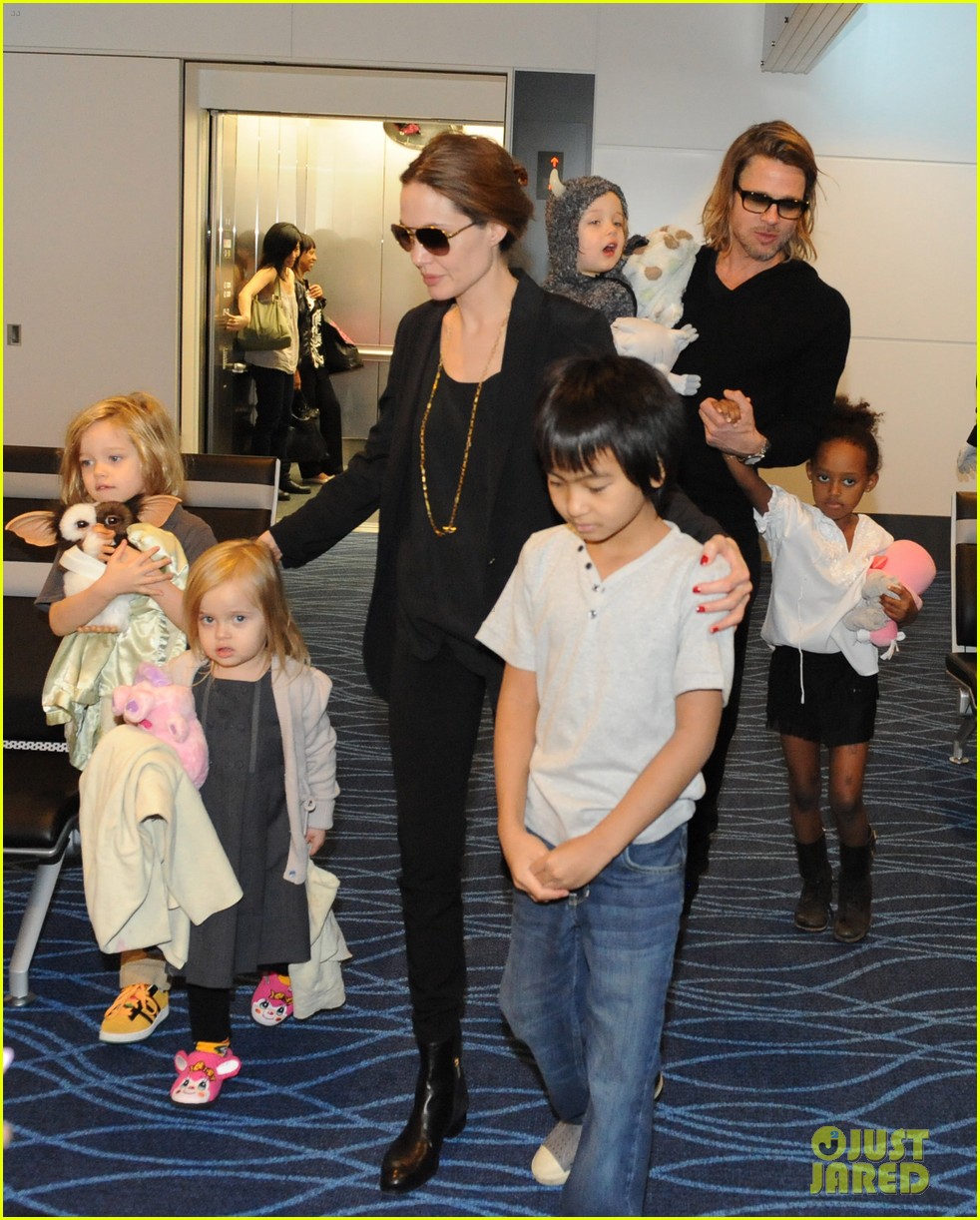 Angelina Jolie And Brad Pitt Kids Pictures