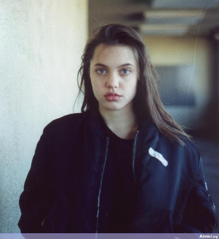 Angelina Jolie Young Picture