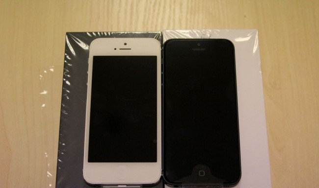 Apple Iphone 5 White Vs Black