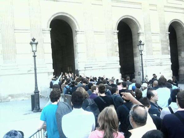 Apple Store Paris Heist