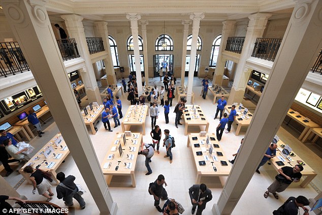 Apple Store Paris Theft