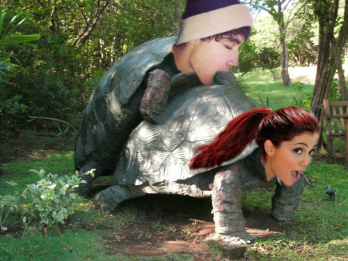 Ariana Grande And Jai Brooks Kissing