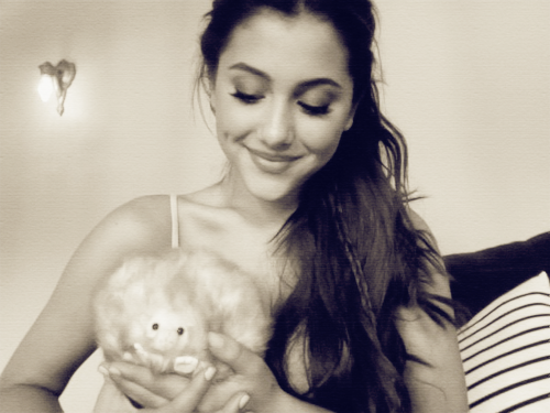 Ariana Grande Tumblr 2012