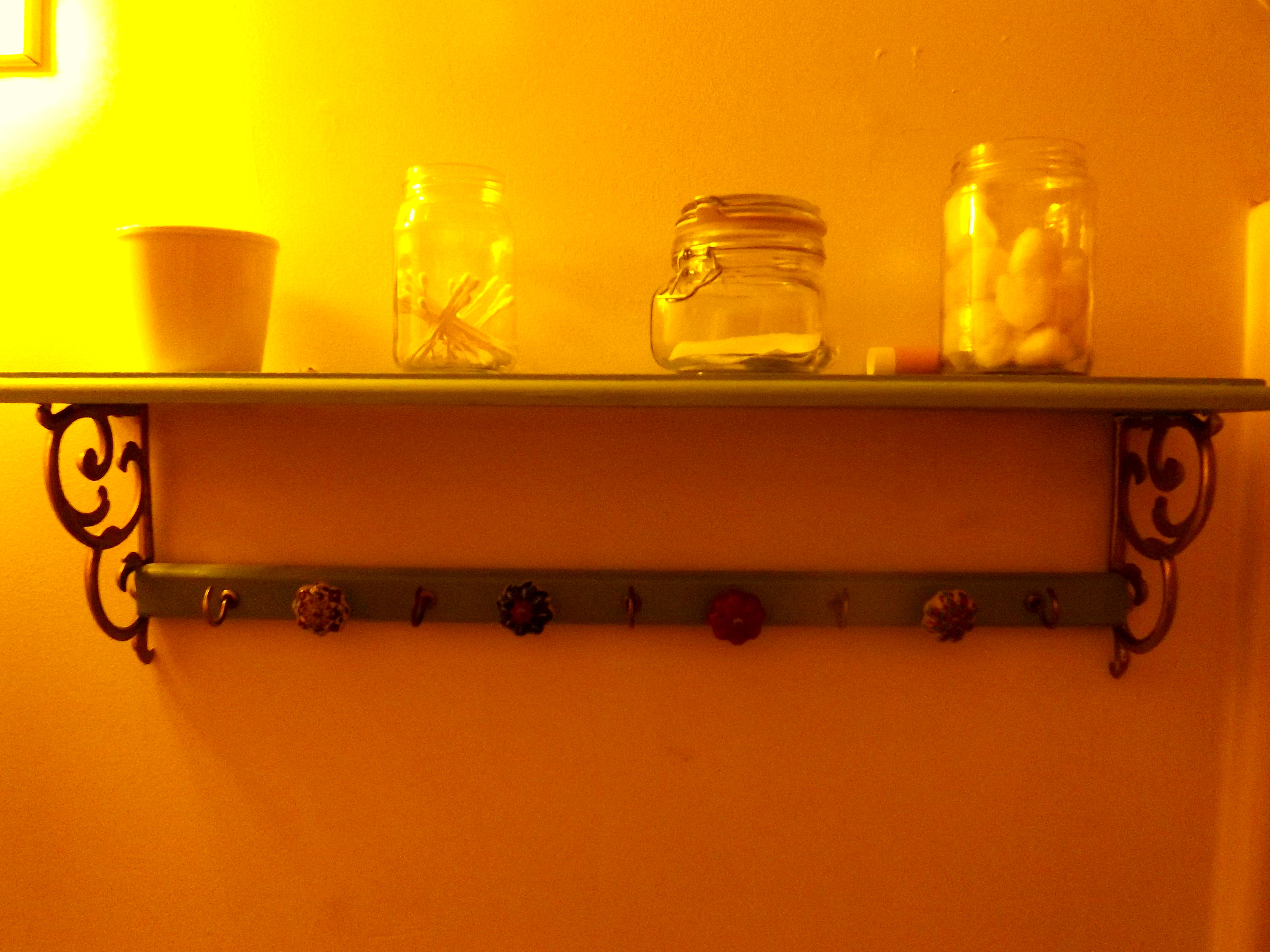 Bathroom Shelves With Hooks