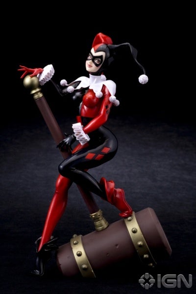 Batman Arkham City Harley Quinn Statue Review