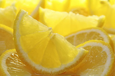 Benefits Of Water With Lemon Slice