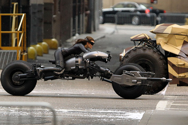 Catwoman Anne Hathaway Bike