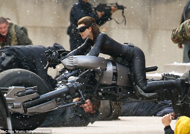 Catwoman Anne Hathaway Costume