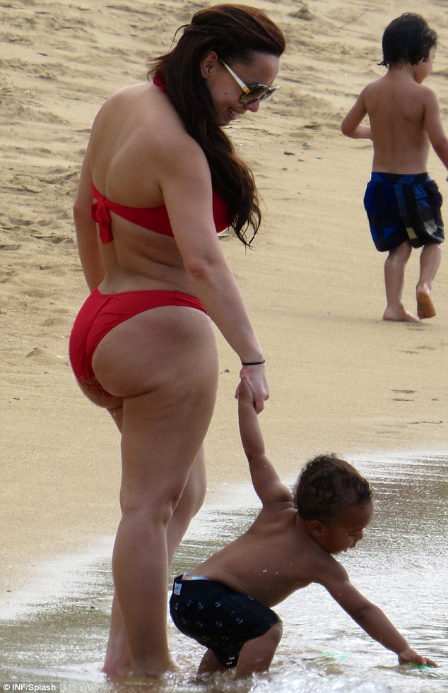 Chris Bosh Wife Booty Implants