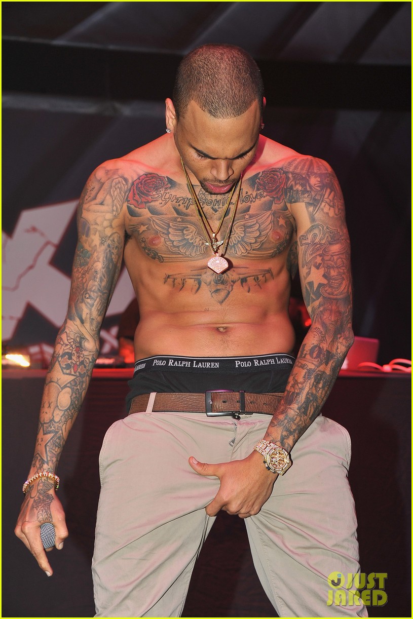 Chris Brown 2013 Shirtless