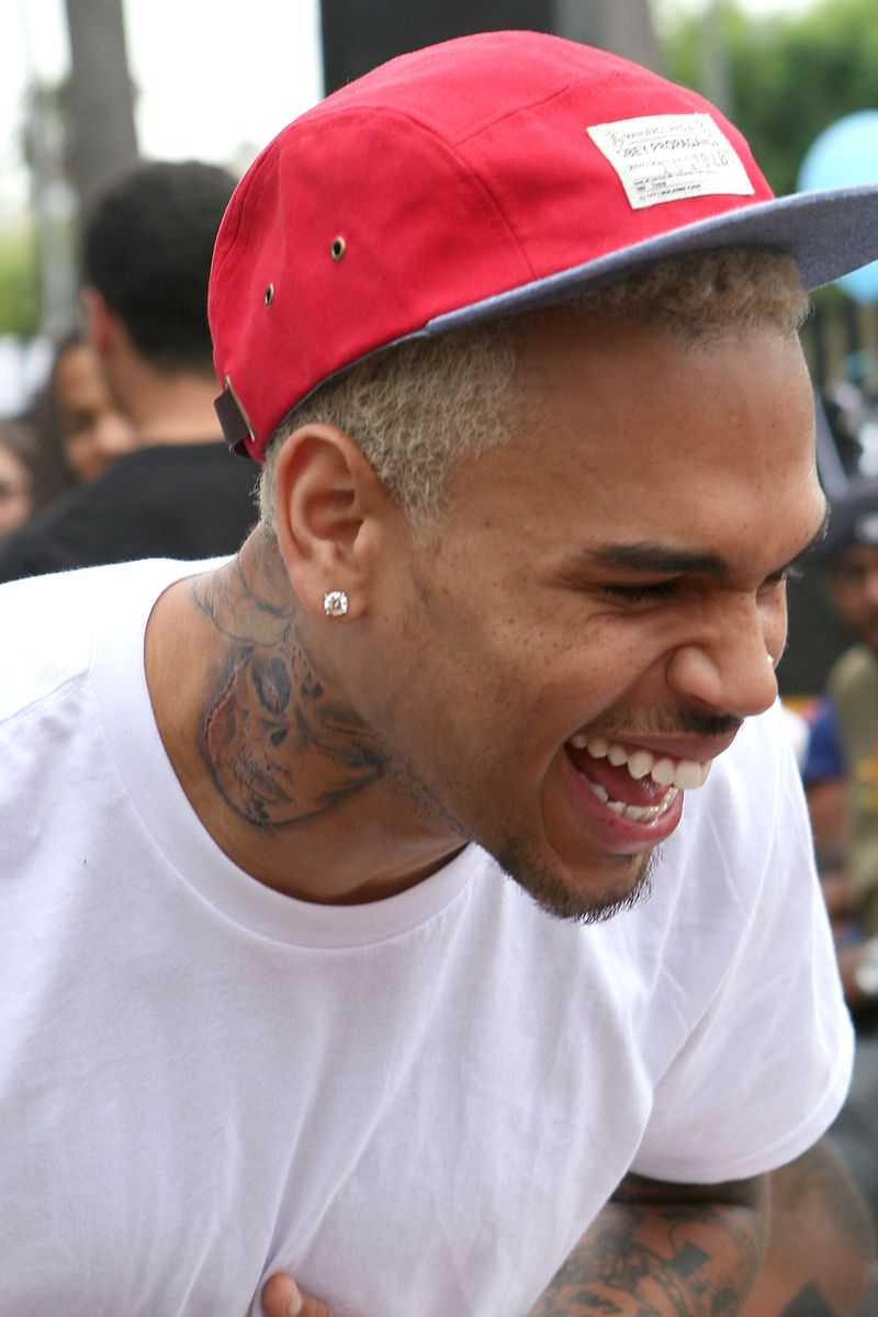 Chris Brown Rihanna Tattoo On His Neck