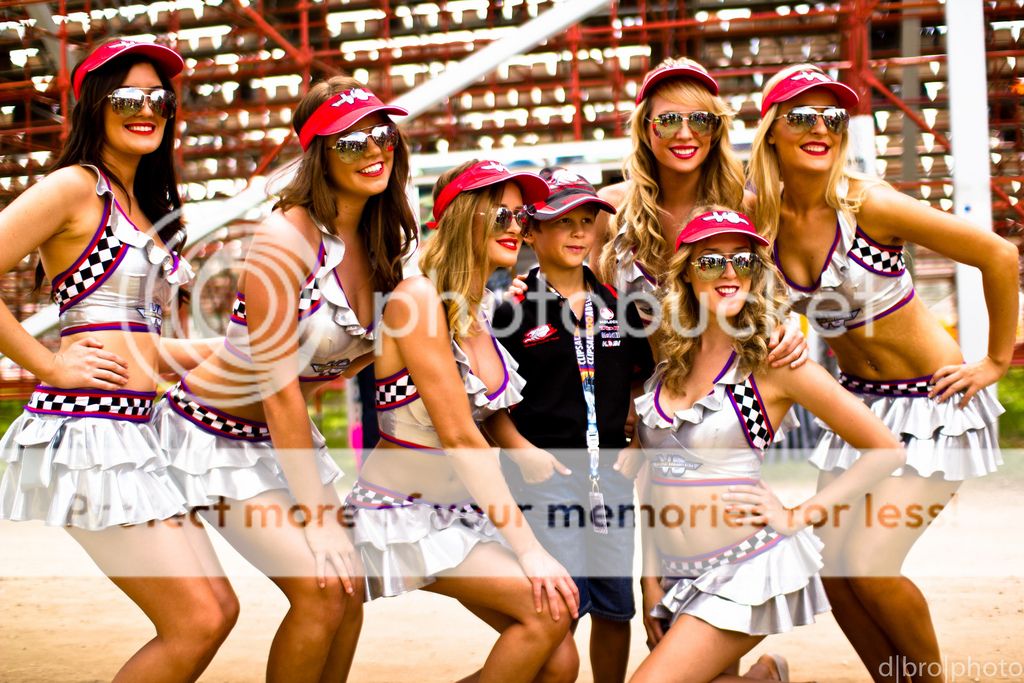 Clipsal 500 Grid Girls 2012