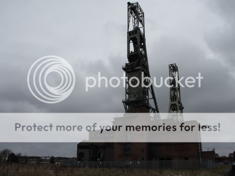 Clipstone Colliery Headstocks Demolition