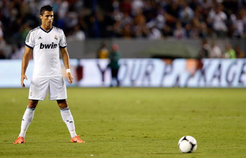 Cristiano Ronaldo Real Madrid Free Kick 2012