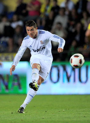 Cristiano Ronaldo Real Madrid Free Kick Stance