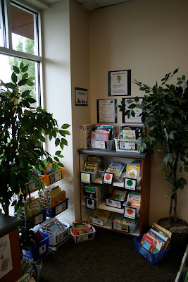 Cube Shelves With Baskets