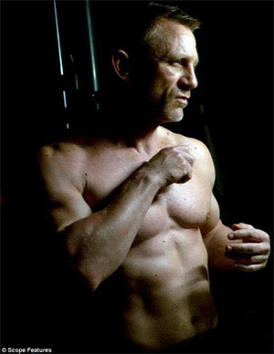 Daniel Craig Workout Pictures