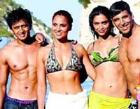 Deepika Padukone Hot In Bikini In Housefull