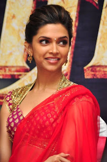 Deepika Padukone Hot Pics In Saree