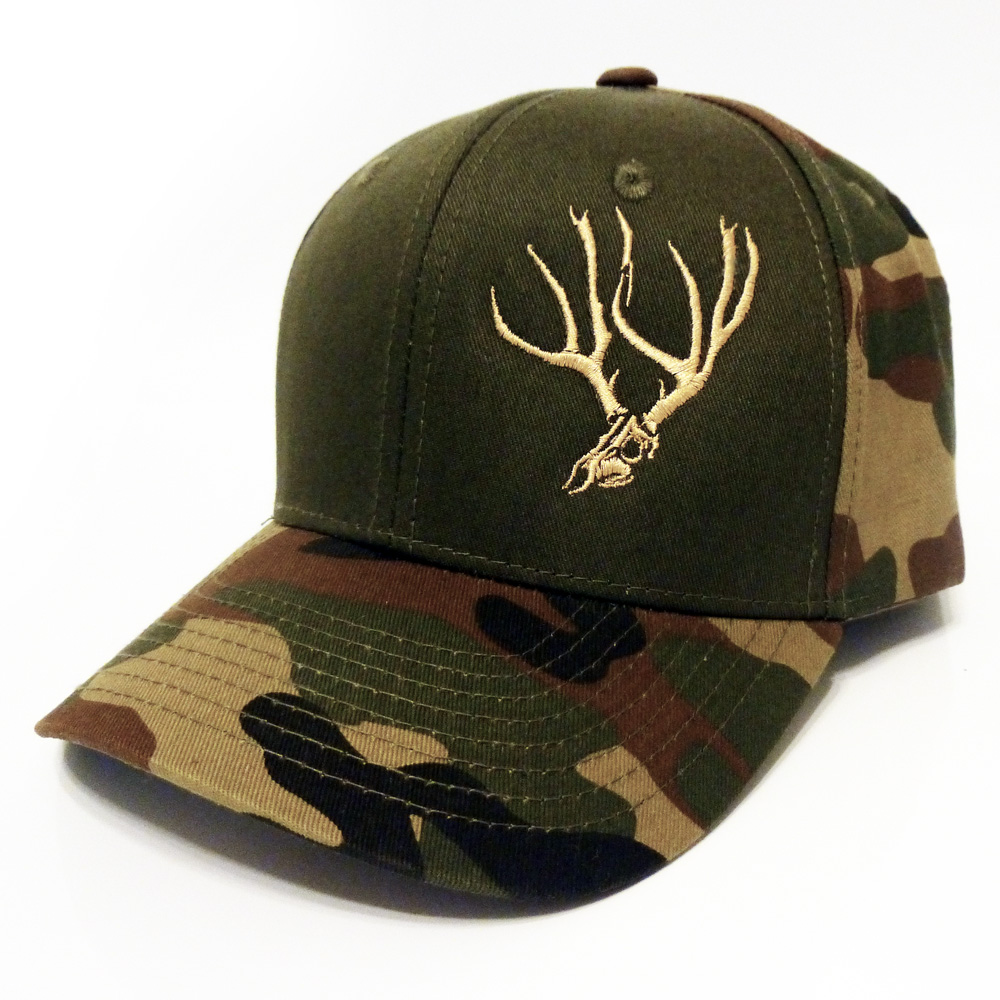 Deer Skull Logo Camo