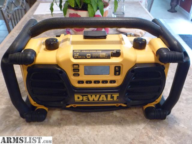 Dewalt Worksite Radio And Battery Charger