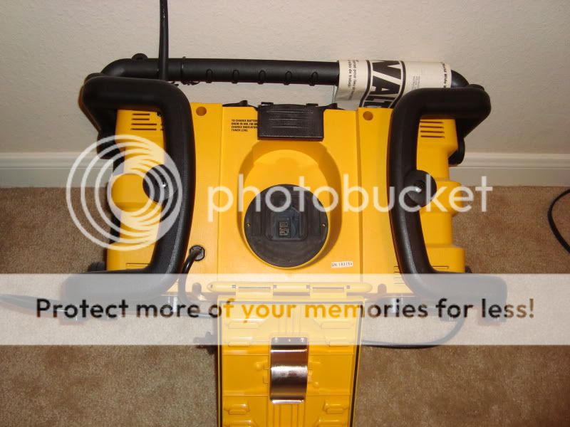 Dewalt Worksite Radio Charger Dw911