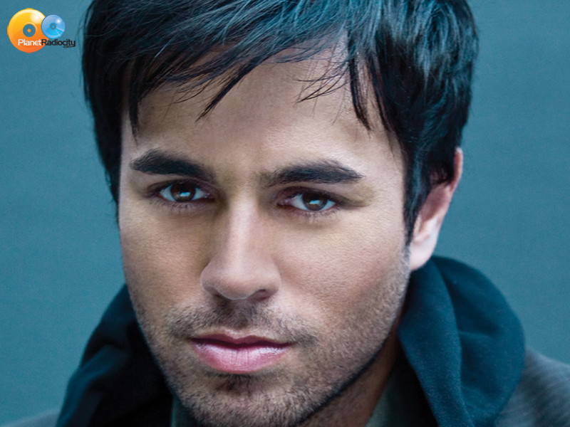 Enrique Iglesias 2013 Wallpaper