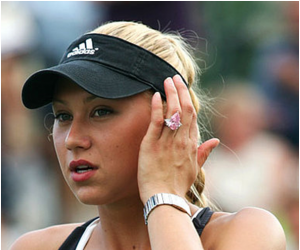 Enrique Iglesias And Anna Kournikova Break Up 2011