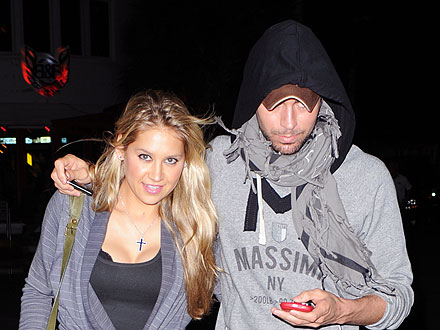 Enrique Iglesias Anna Kournikova Beach