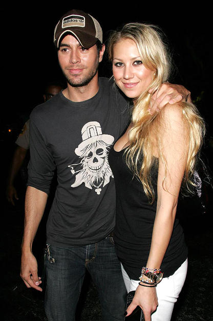 Enrique Iglesias Anna Kournikova Kissing