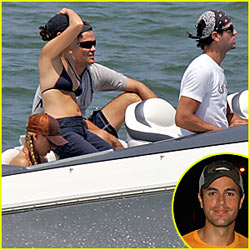 Enrique Iglesias Anna Kournikova Kissing