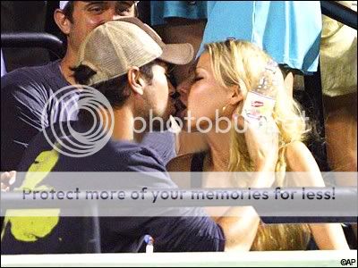 Enrique Iglesias Girlfriend Kissing