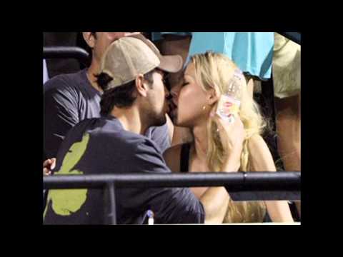 Enrique Iglesias Girlfriend Kissing