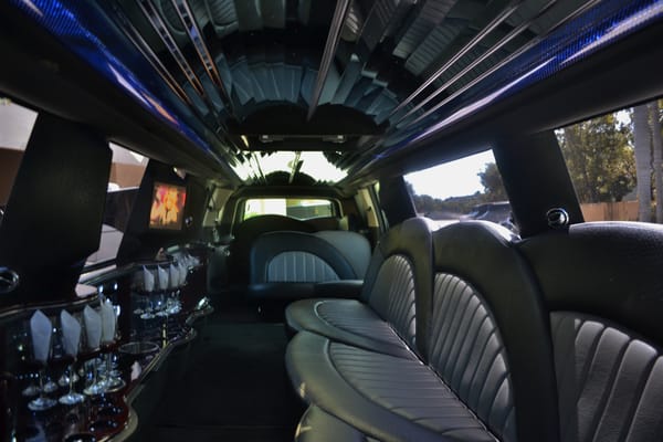 Escalade Limo 2013