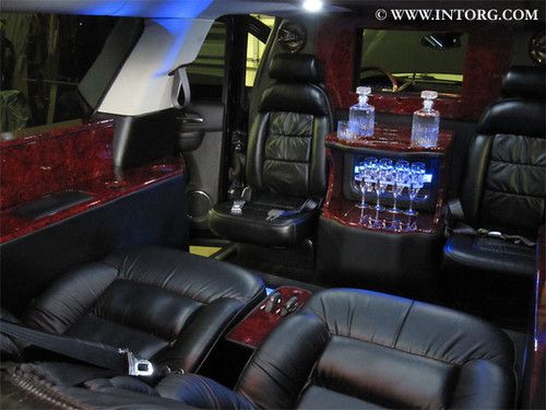 Escalade Limo 2013