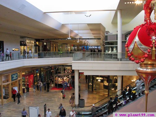 Fashion Show Mall Stores