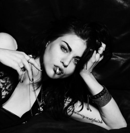 Frances Bean Cobain Tattoos 2012